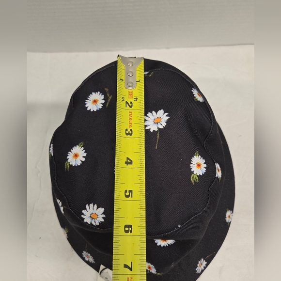 NWT Alice + Olivia‎ Rebersible Bucket Hst main image 11